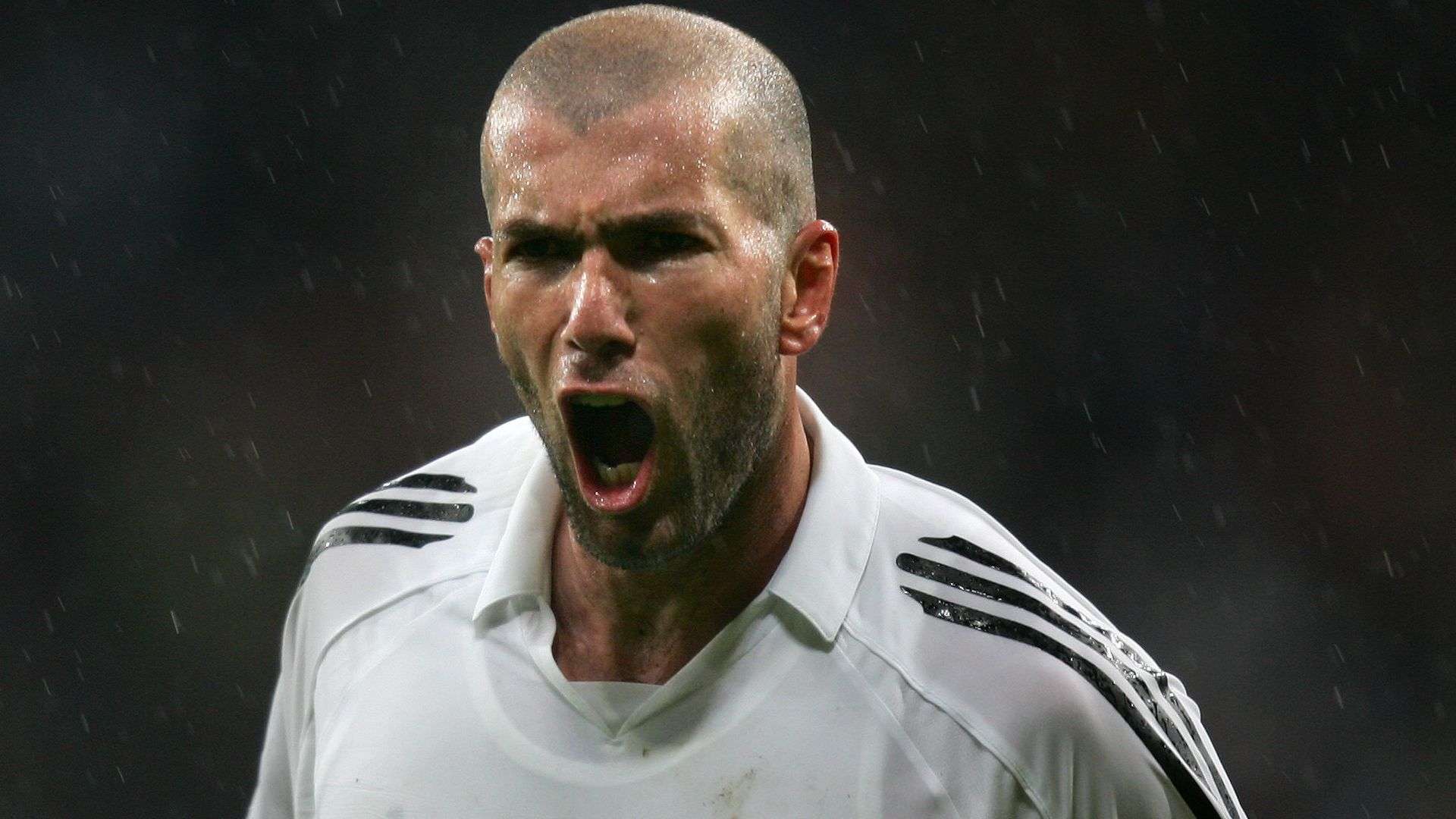 增加校园足 增加校园足